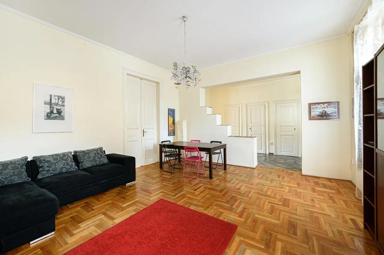 Alessia Apartment City Center Budapest Hungary