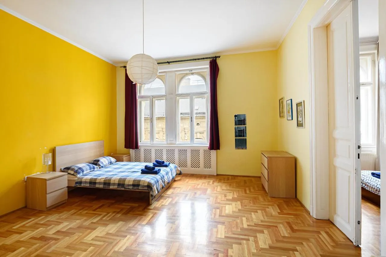 Alessia Apartment City Center Budapest Hungary